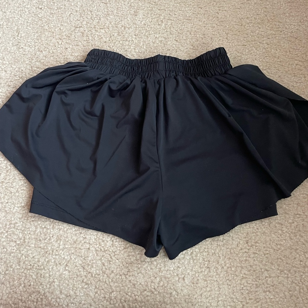 SHEIN Black Butterfly Athletic Shorts - Picture 4 of 5